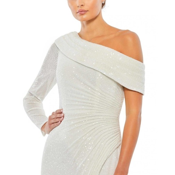 New Mac Duggal Asymmetric One Shoulder Thigh High Slit Ruched Sequin Gown Size 4 - Picture 3 of 13